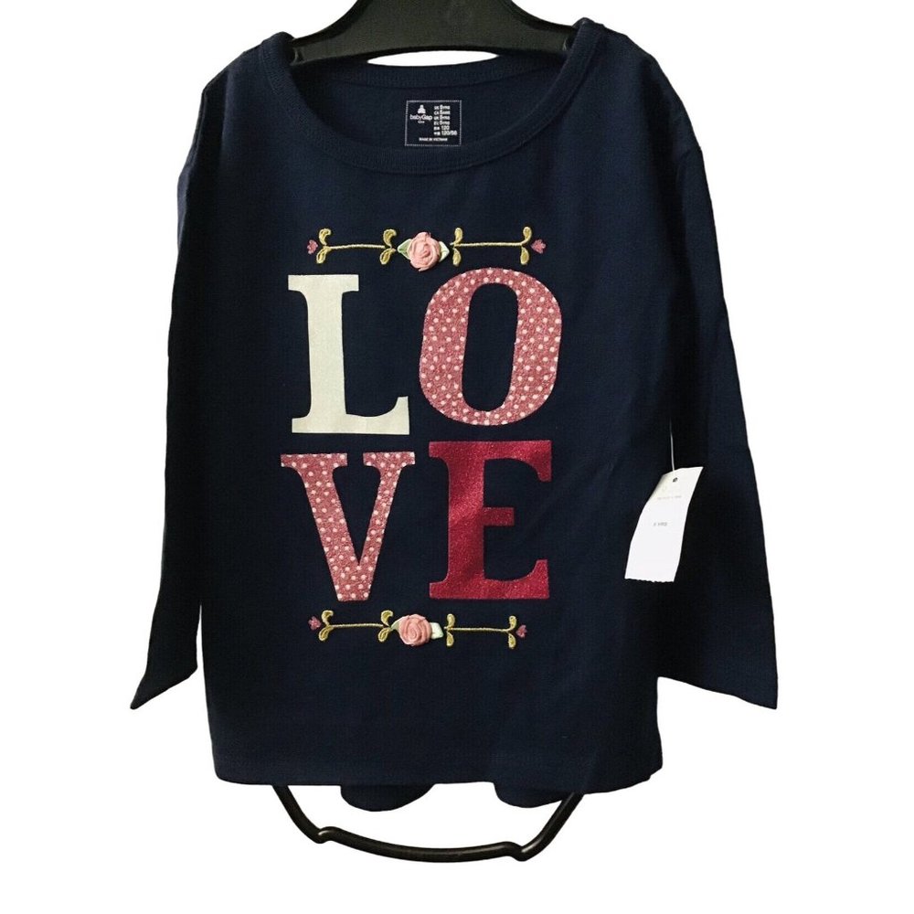 NWT Gap Glitter LOVE Top  Sz 5